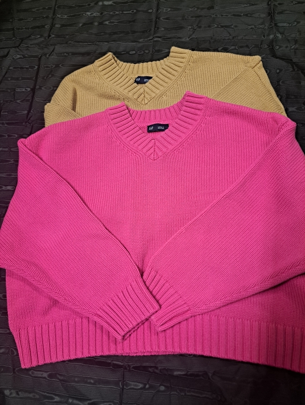 Gap Set  of Two Sweaters  Large P Bright Pink And Light Brown  V-Neck Knit .